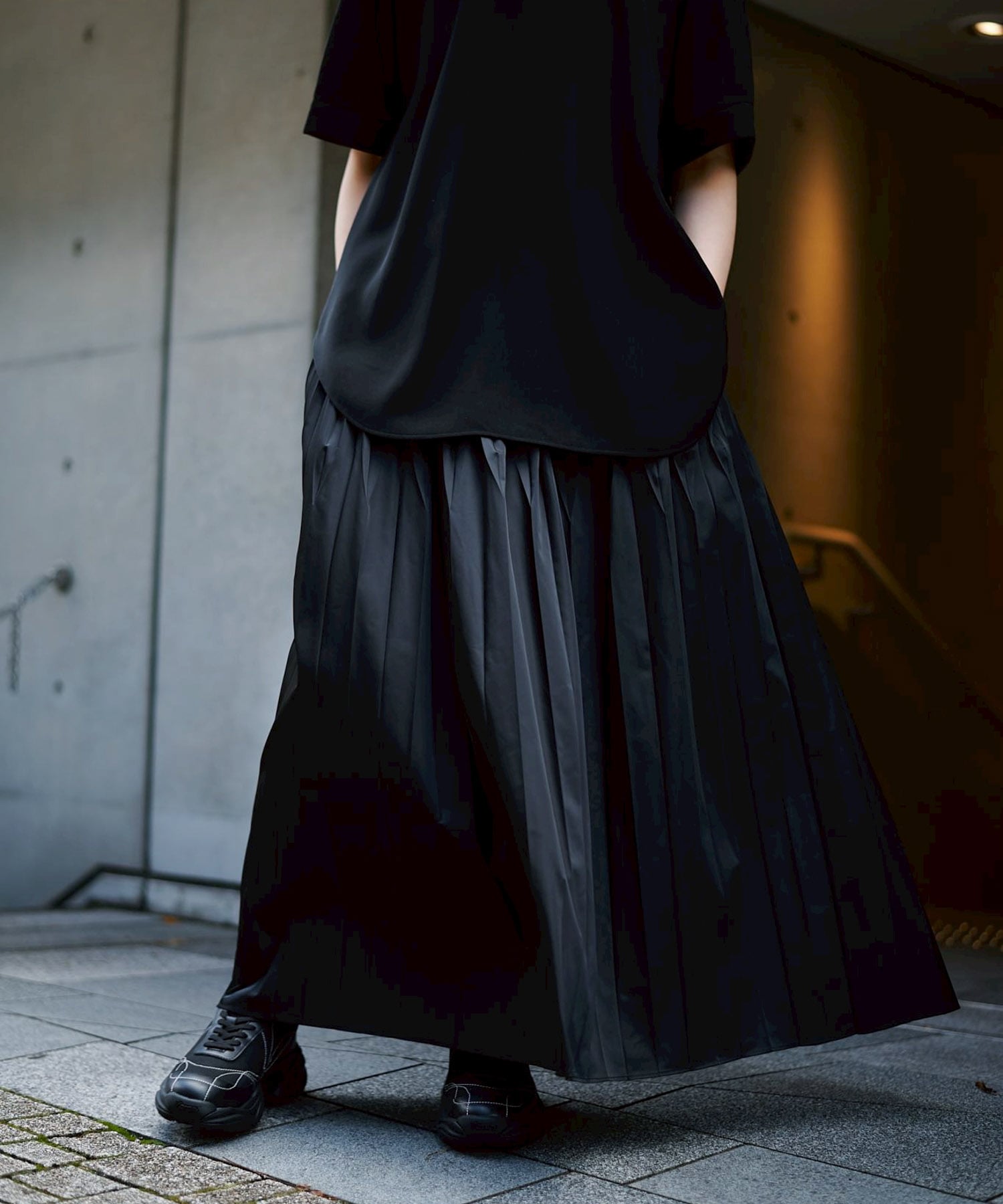 SQUARE-PLEATS SKIRT(36 BLK): ENFOLD: WOMENS｜THE TOKYO ONLINE STORE