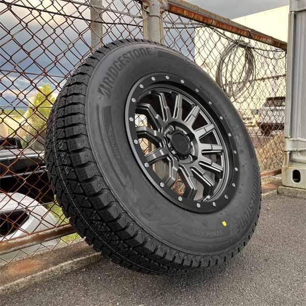 ブリザック スタッドレス 225/70R16 215/70R16 デリカD5 RAV4