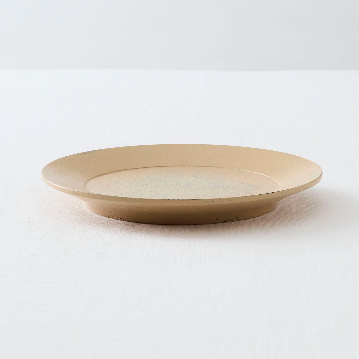 大澤知美 白漆リム皿(大澤知美) – 煎茶堂東京オンライン