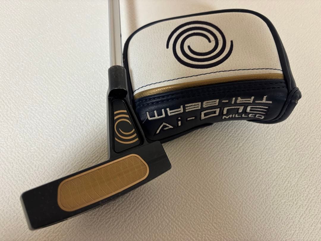 ODYSSEY Ai-ONE MILLED SIX T 35インチ　パター