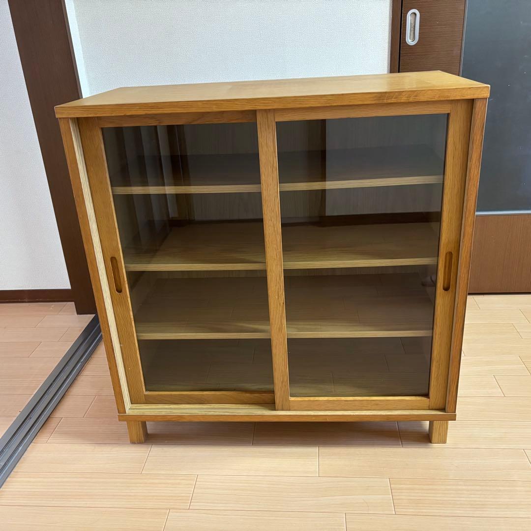 無印良品　キャビネット　ガラス戸　引戸 見せる収納にも。無印良品 オーク材ガラスキャビネットをご紹介。【TFM
