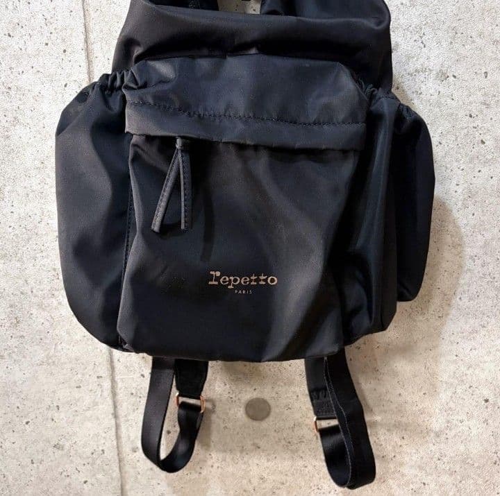 A*y様 美品 Repetto ナイロンバッグパック ブラック リュックバックパ