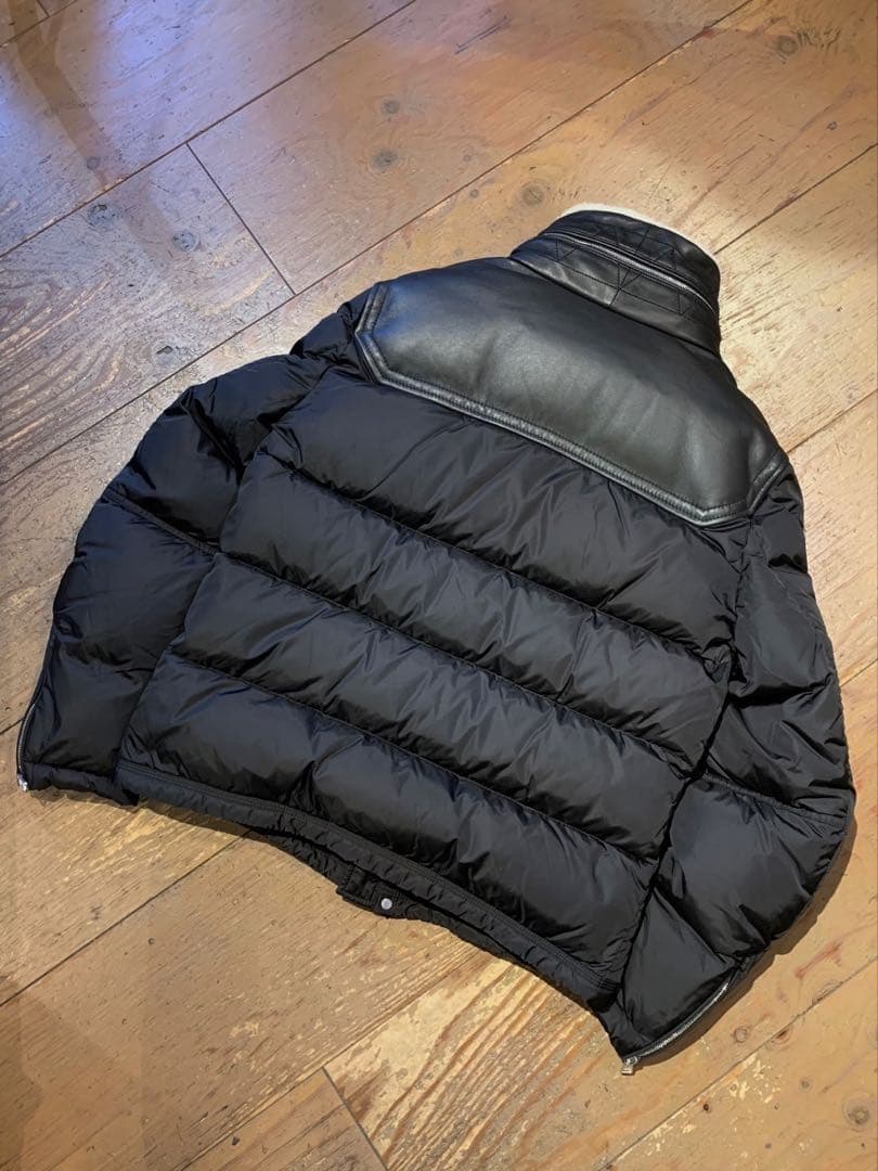 MONCLER LEO モンクレール ダウン ジャケット ボア レザー 正規品