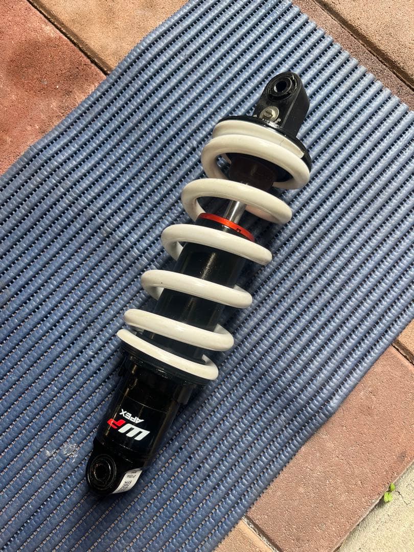 390DUKE MY24 WPサスペンション リアショック – WPサスペンション 日本 オフィシャルウェブサイト