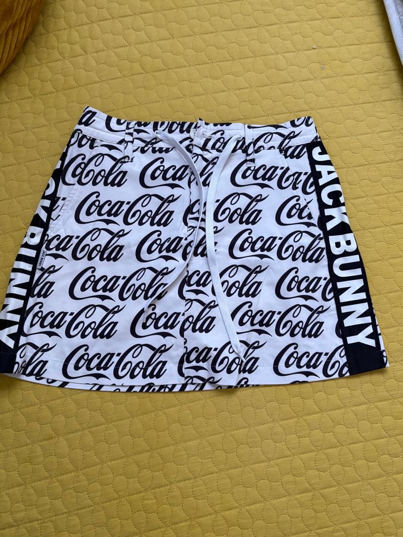 Jack Bunny!! Coca-Colaロゴセットアップ