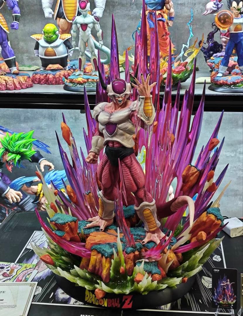 ホワイトホールスタジオ　フリーザ　第二形態　ドラゴンボール　フィギュア ドラゴンボール ホワイトホール スタジオ XZ スタジオ キング コールド