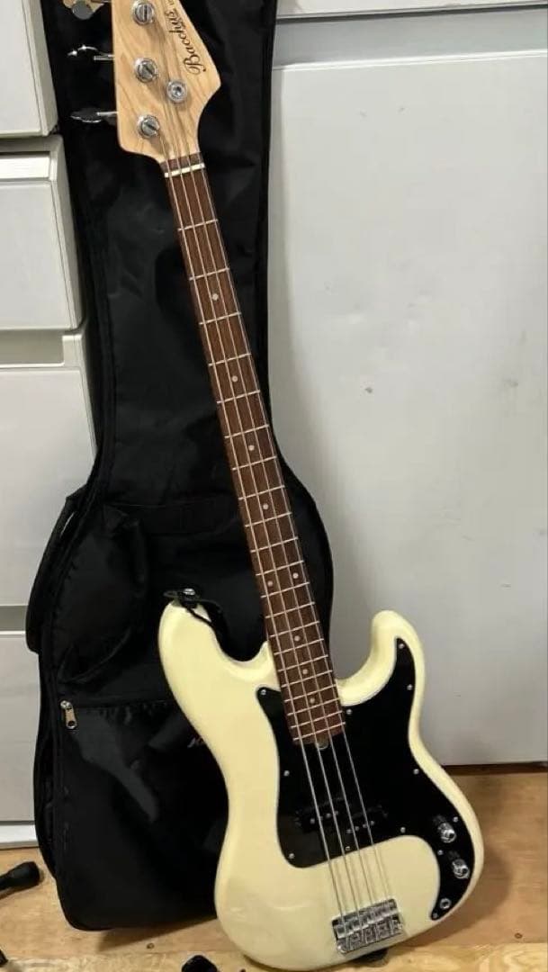 福岡市引取専用Bacchus since1994エレキベースケース付 Bacchus（バッカス） BD-10 Bass Case エレキベース用 ギグバッグ
