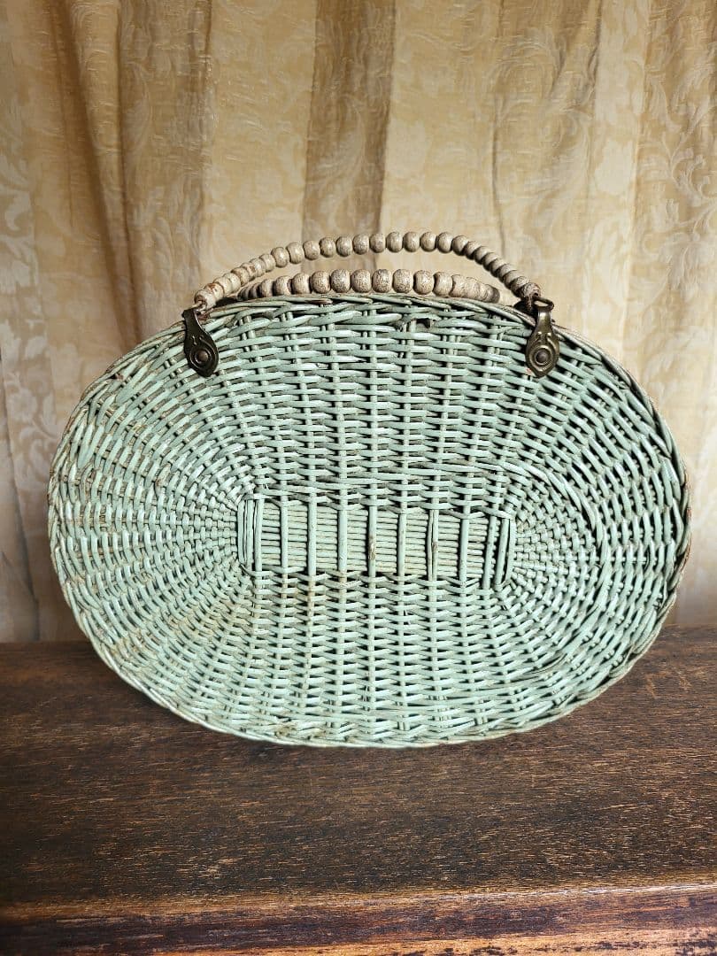 バスケット　カゴ　藤　木製ビーズ の 取っ手　レトロ　古道具