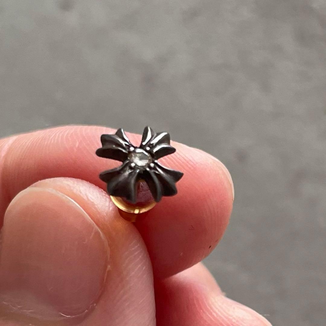クロムハーツ　ピアス　925 シルバー　CHROME HEARTS ダイヤ入 希少 / 極美品】CHROME HEARTS クロムハーツ ハート スタッドピアス