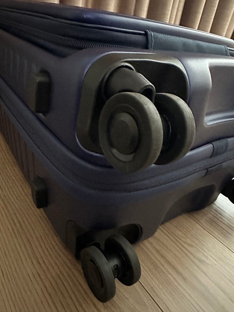 《期間限定値下げ》◾️LOJEL◾️CUBO Fit S ネイビーブルー